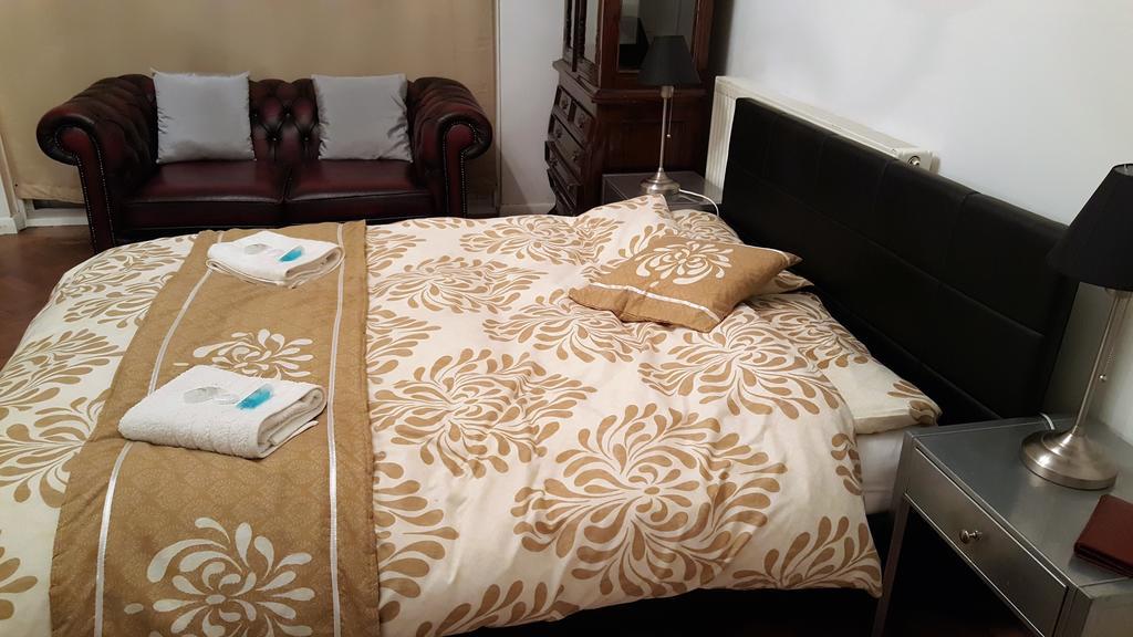 Oyo Guest House Ellipse Whetstone Rom bilde