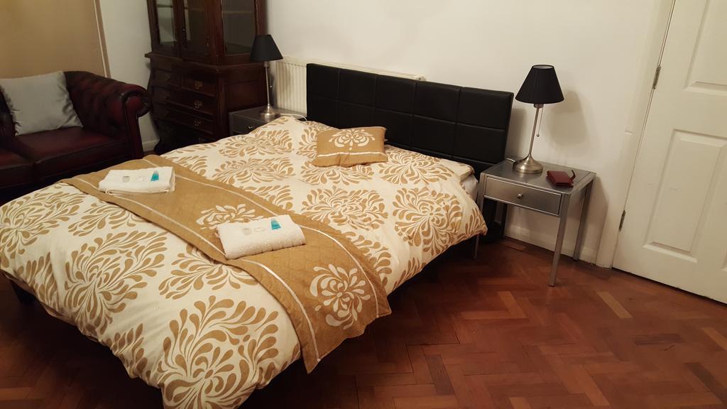 Oyo Guest House Ellipse Whetstone Rom bilde
